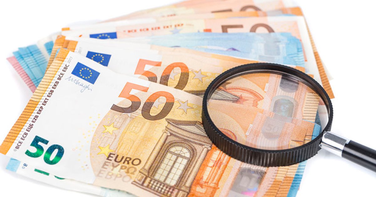 Politie pakt drie verdachten op verdenking van handel in vals geld ...