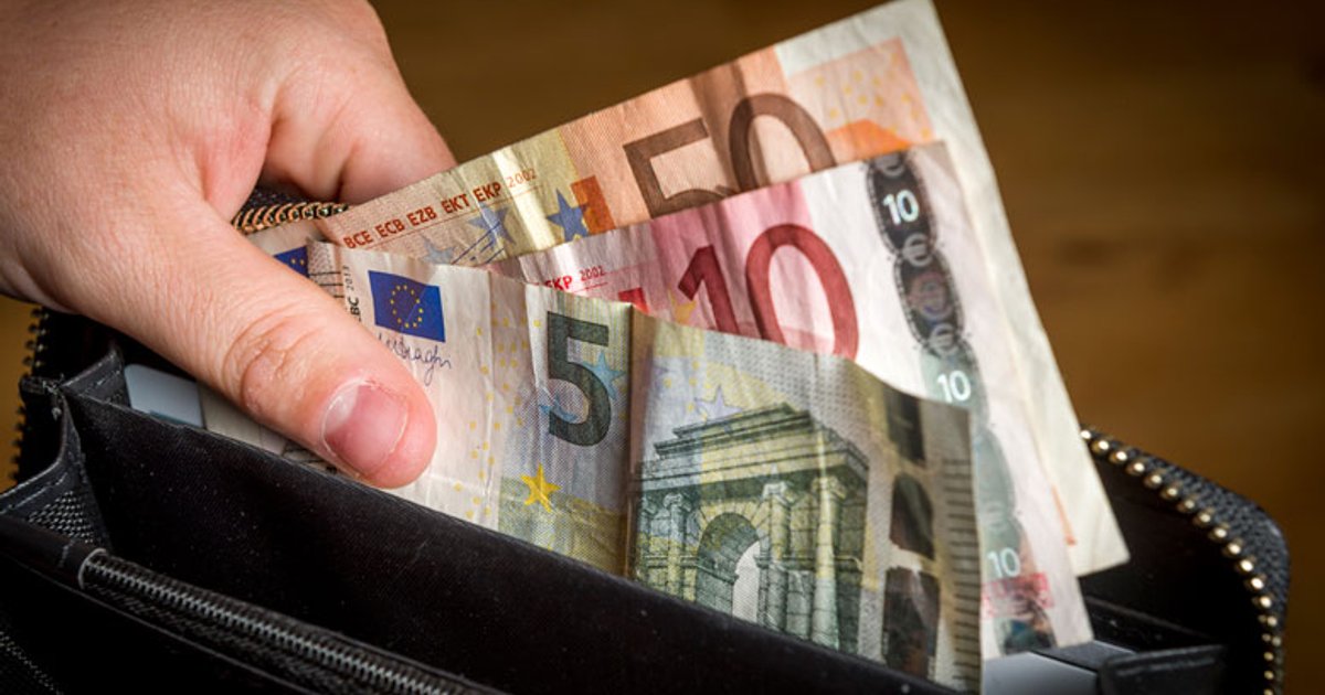 Minder valse eurobiljetten in Nederland | Opgelicht?!
