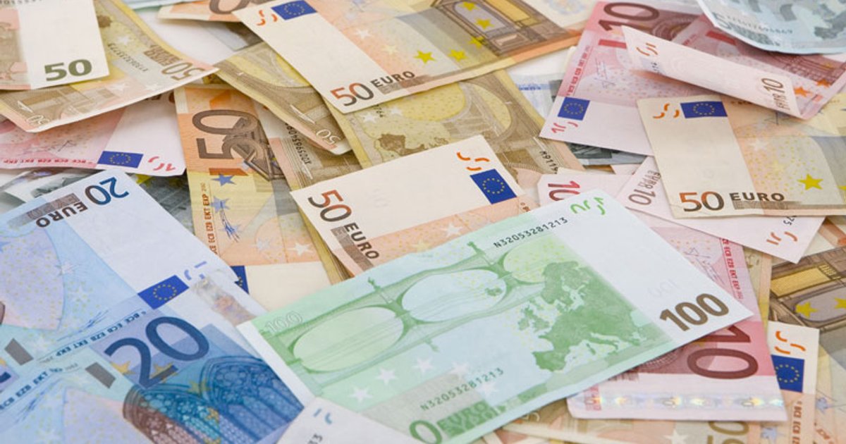 Politie op zoek naar verdachten van betalen met vals geld | Opgelicht?!